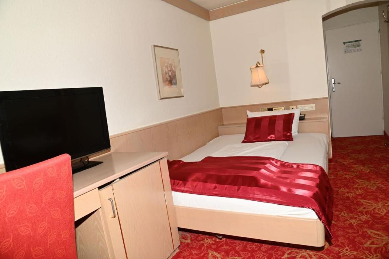 Hotel Hoeri Am Bodensee Gaienhofen  Exteriör bild